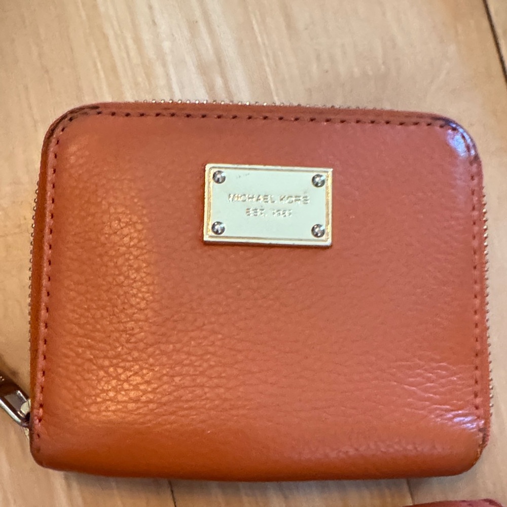 Michael Kors Burnt Orange Leather Crossbody with Matching Wallet Set - Picture 2 of 14